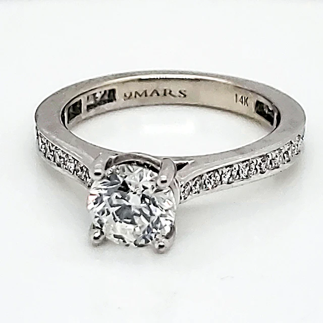 1.01 Carat Round Brilliant Cut Diamond Engagement Ring in 14kt White Gold