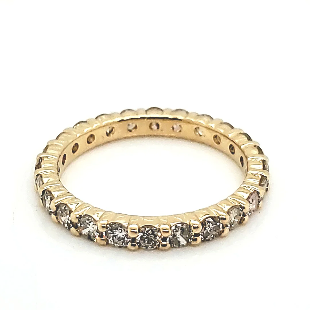1.67 Carat Total weight Diamond Eternity Band in 14kt Yellow Gold
