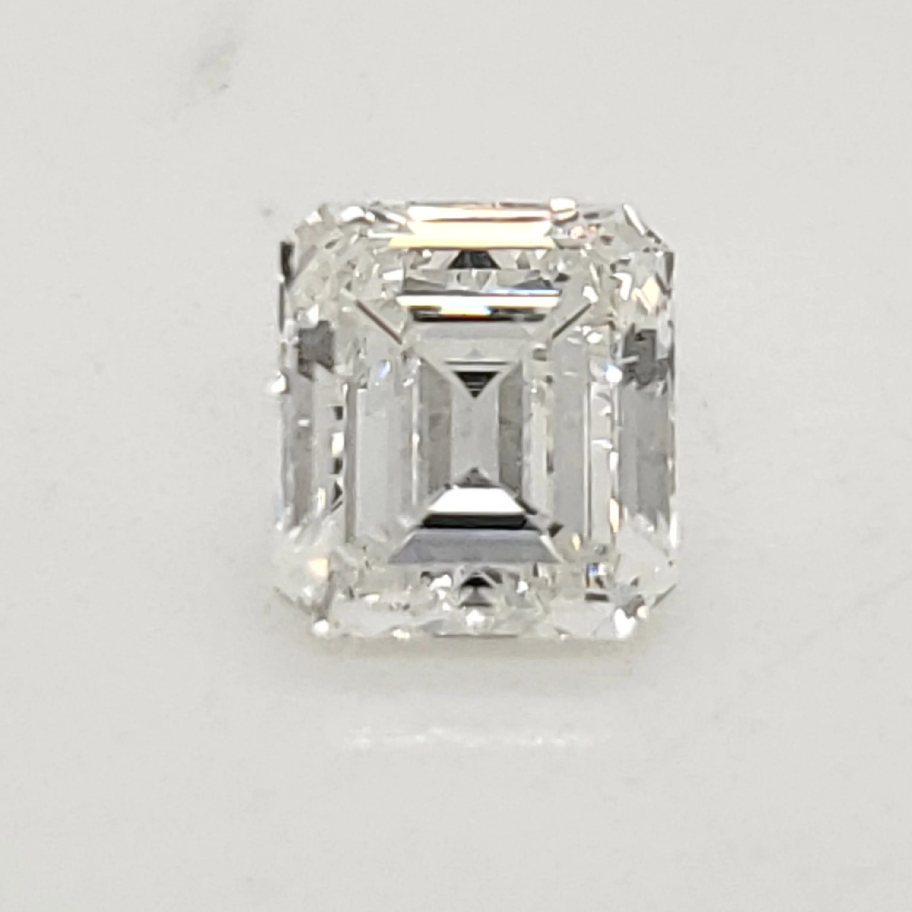 1.93 Ctw 14Kt Yellow And White Gold Emerald Cut Diamond Engagement Ring - Image 4
