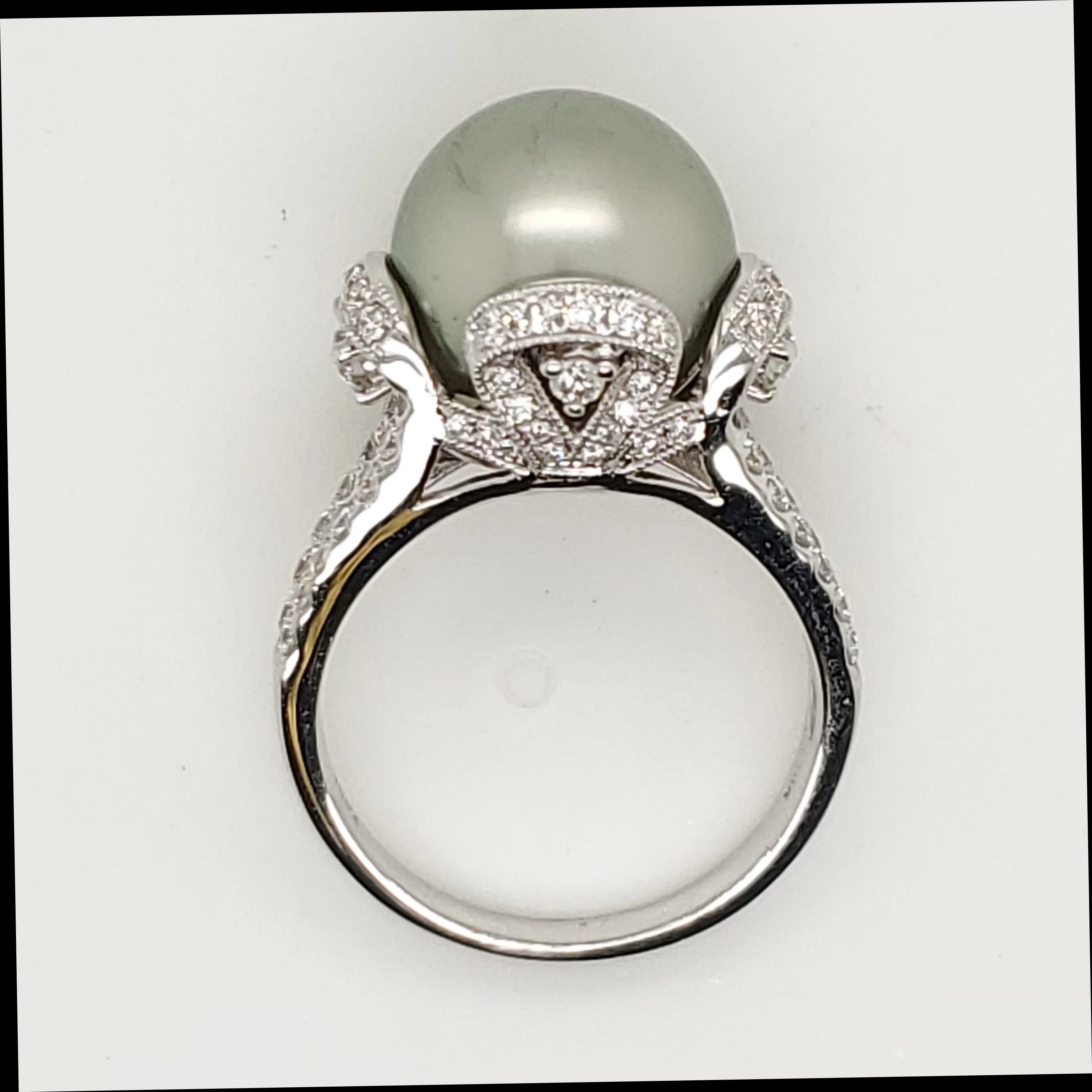 14Kt White Gold And Diamond Tahitian Pearl Ring - Image 2