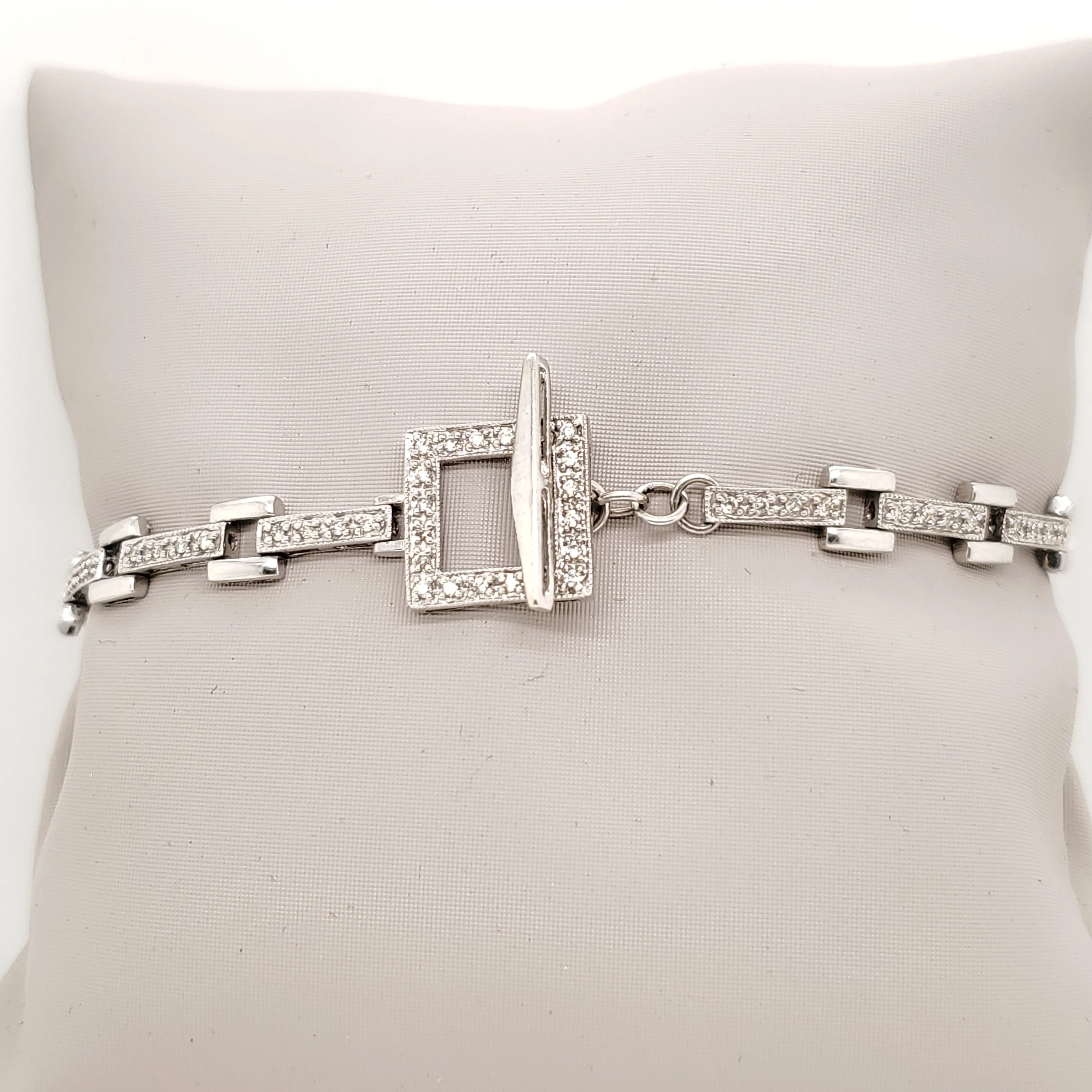 14kt White Gold Diamond Link Bracelet