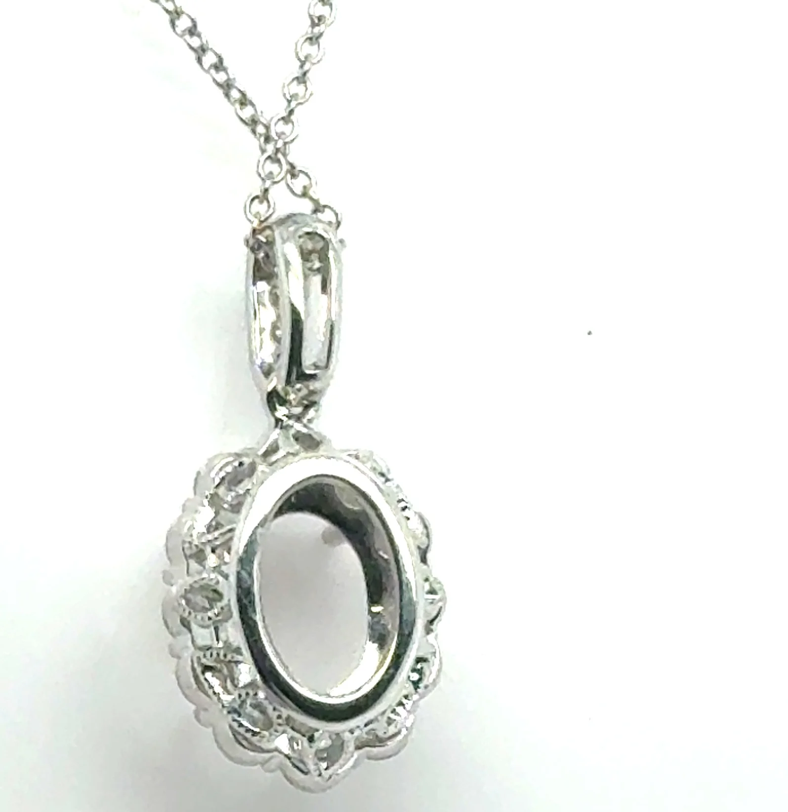 14kt White Gold Diamond Pendant Mounting for Oval Stone - Image 5