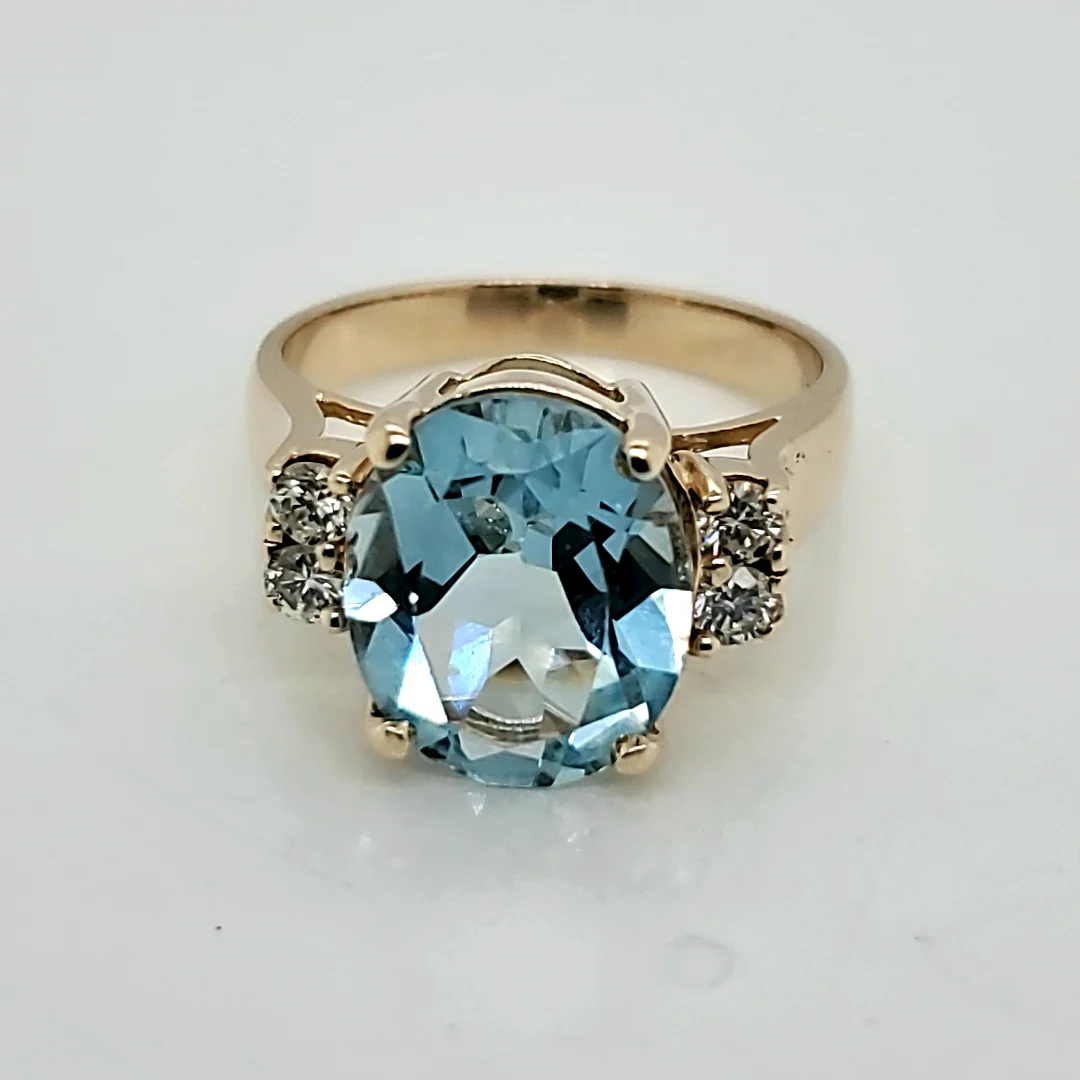 14kt Yellow Gold Aquamarine and Diamond Ring
