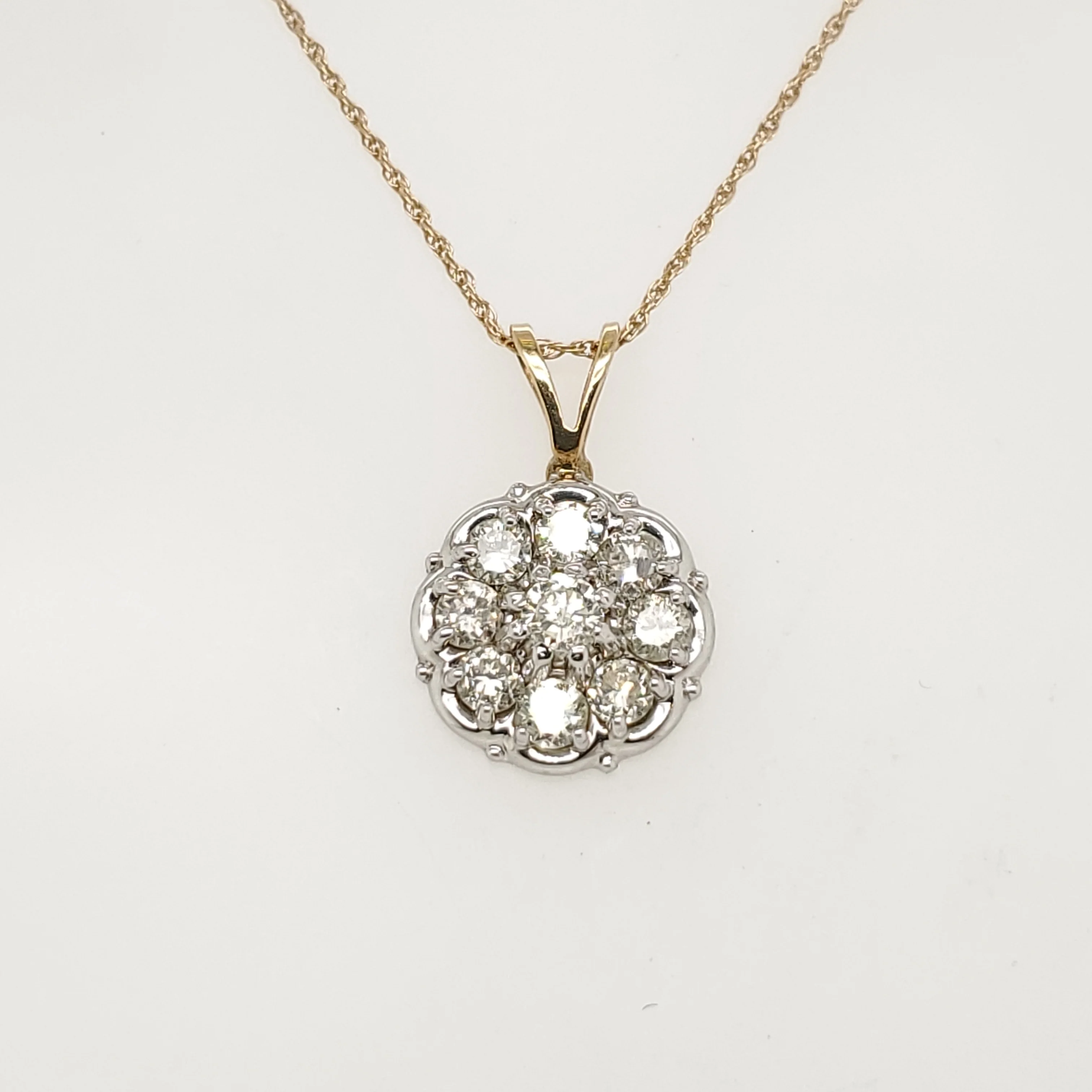 14kt Yellow Gold Round Diamond Pendant Necklace