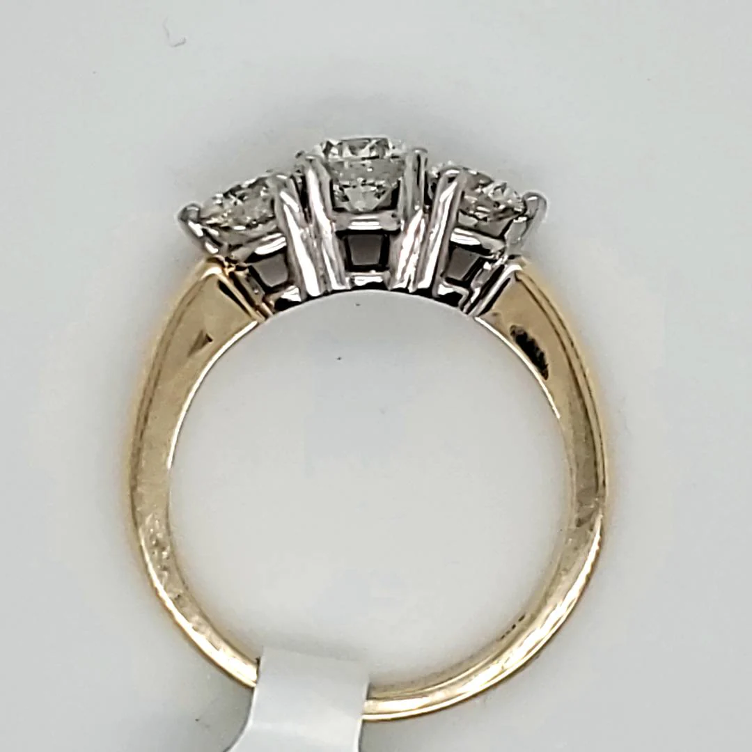 14kt Yellow Gold Three Diamond Engagement Ring - Image 2