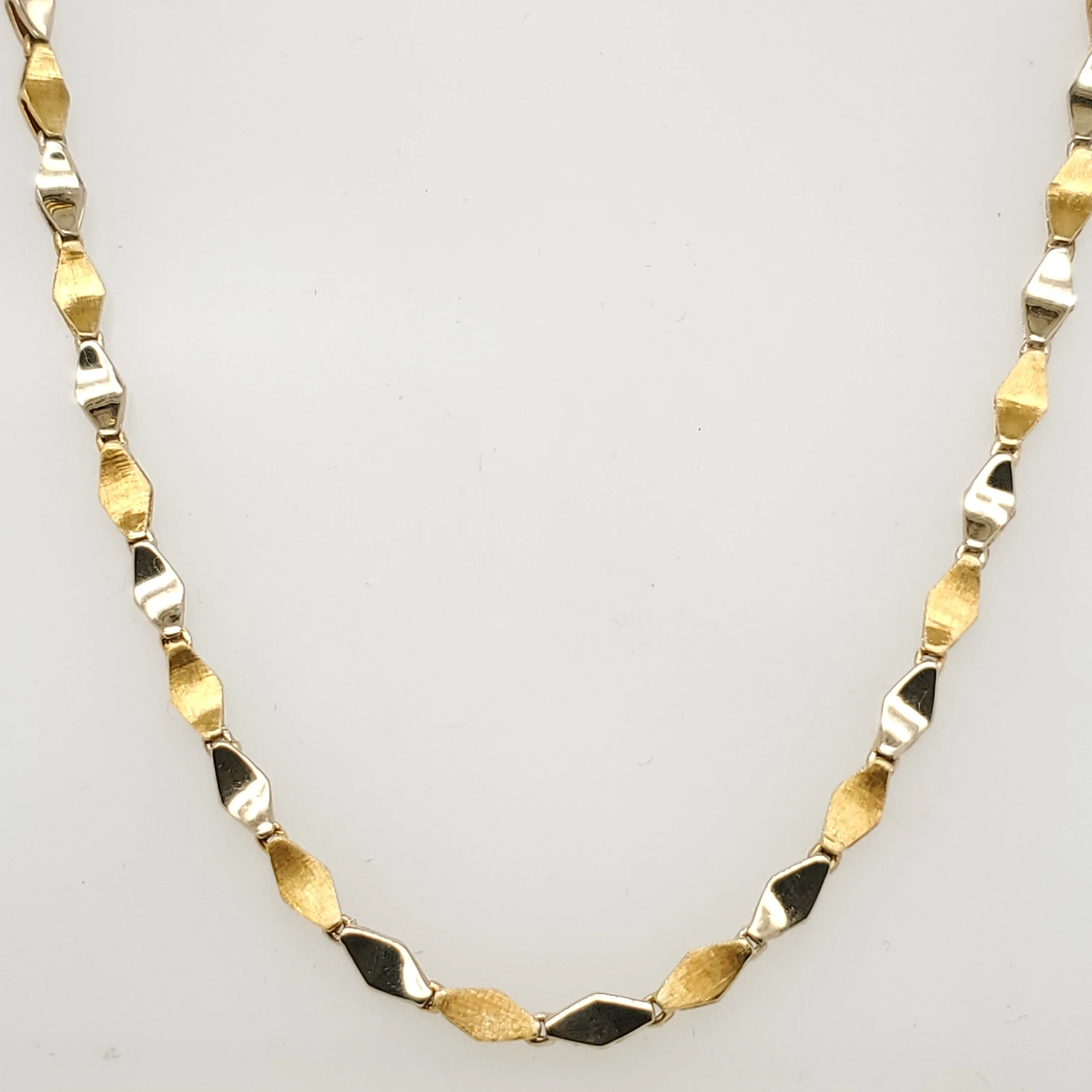 18Kt Yellow and White Gold Link Necklace