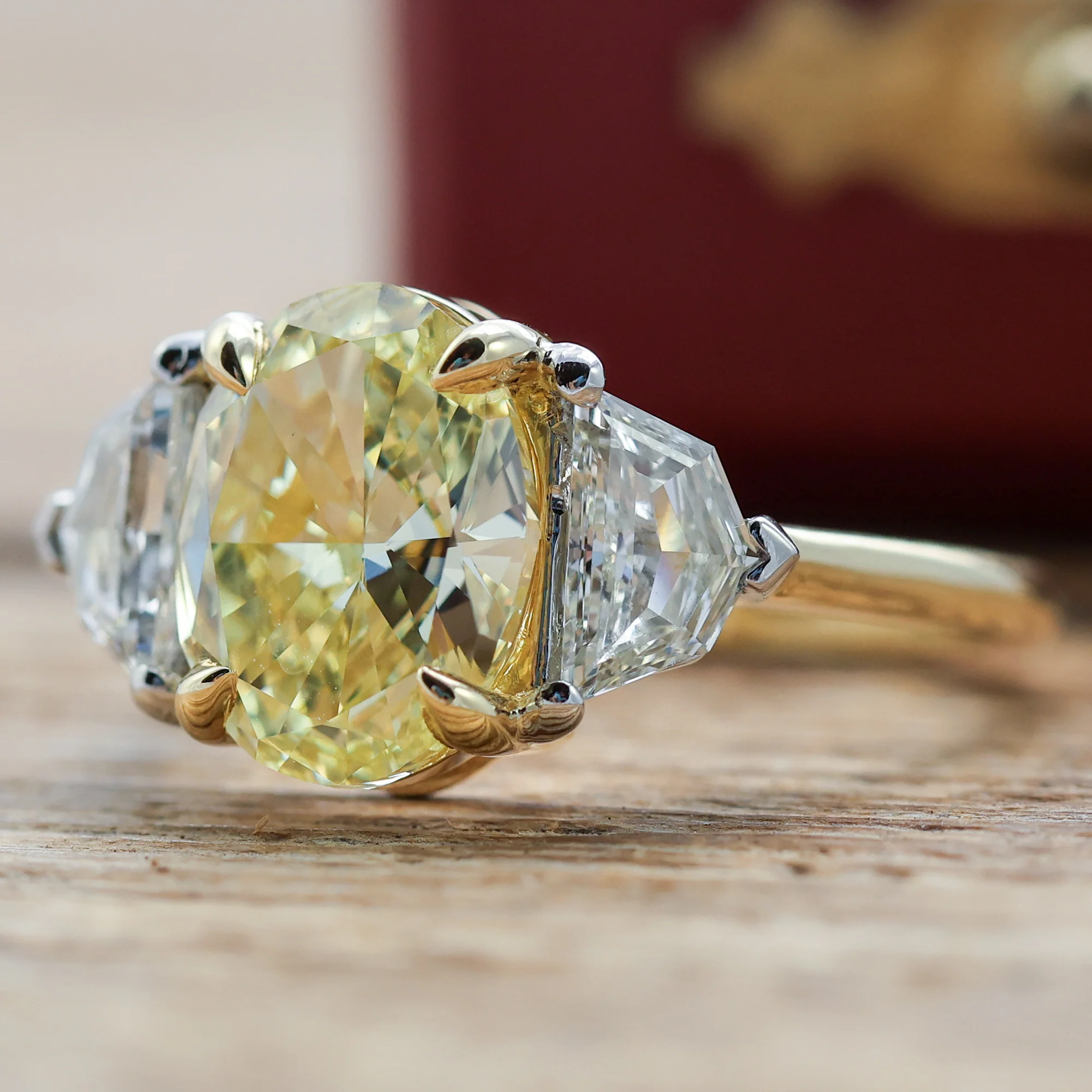 18kt Yellow Gold 2.62 Carat Oval Cut Fasncy Yellow Diamond Engagement Ring - Image 5