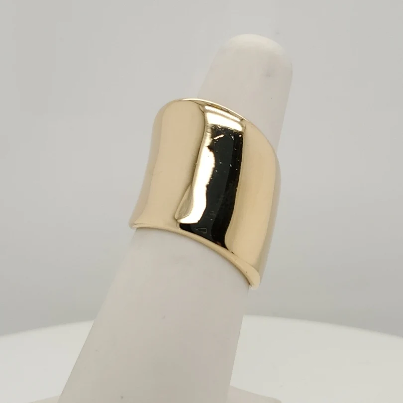 18kt Yellow Gold Modernist Design Ring - Image 2
