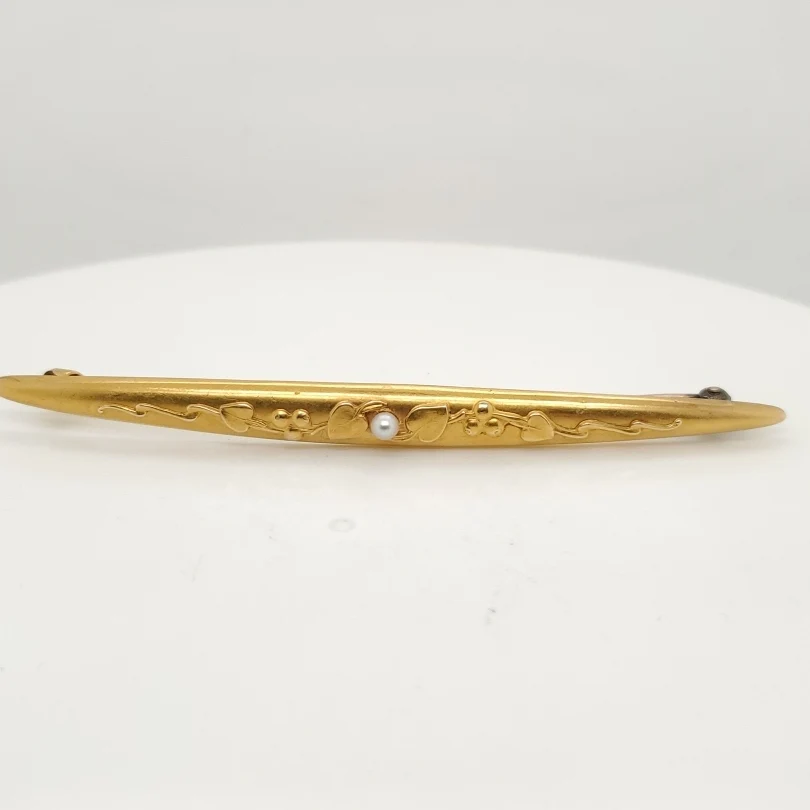 Art Nouveau 14kt Yellow Gold and Seed Pearl Pin