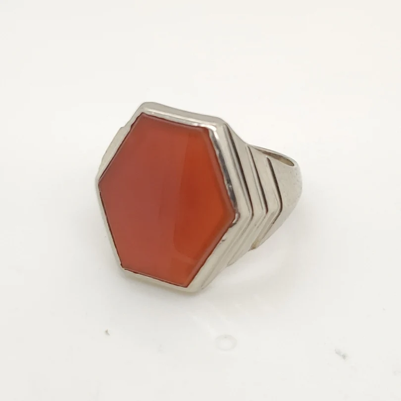 Vintage 1950s Retro 14kt White Gold Agate Ring